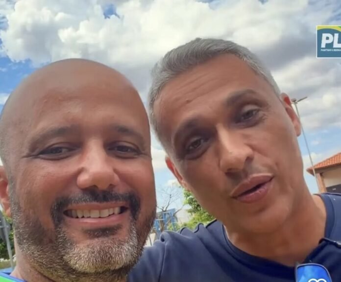 Gayer e Vitor Hugo lançam comitê conjunto em Goiânia e selam reaproximação